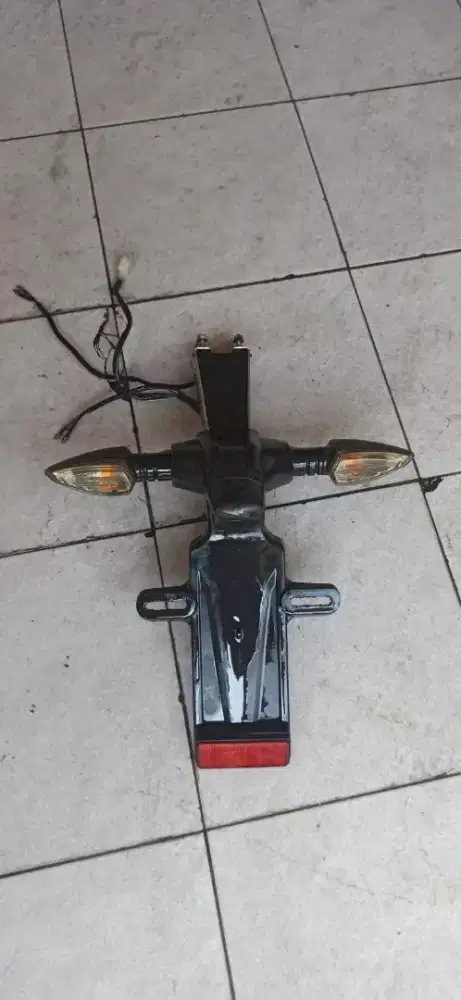 Spakbor belakang yamaha R15 V2