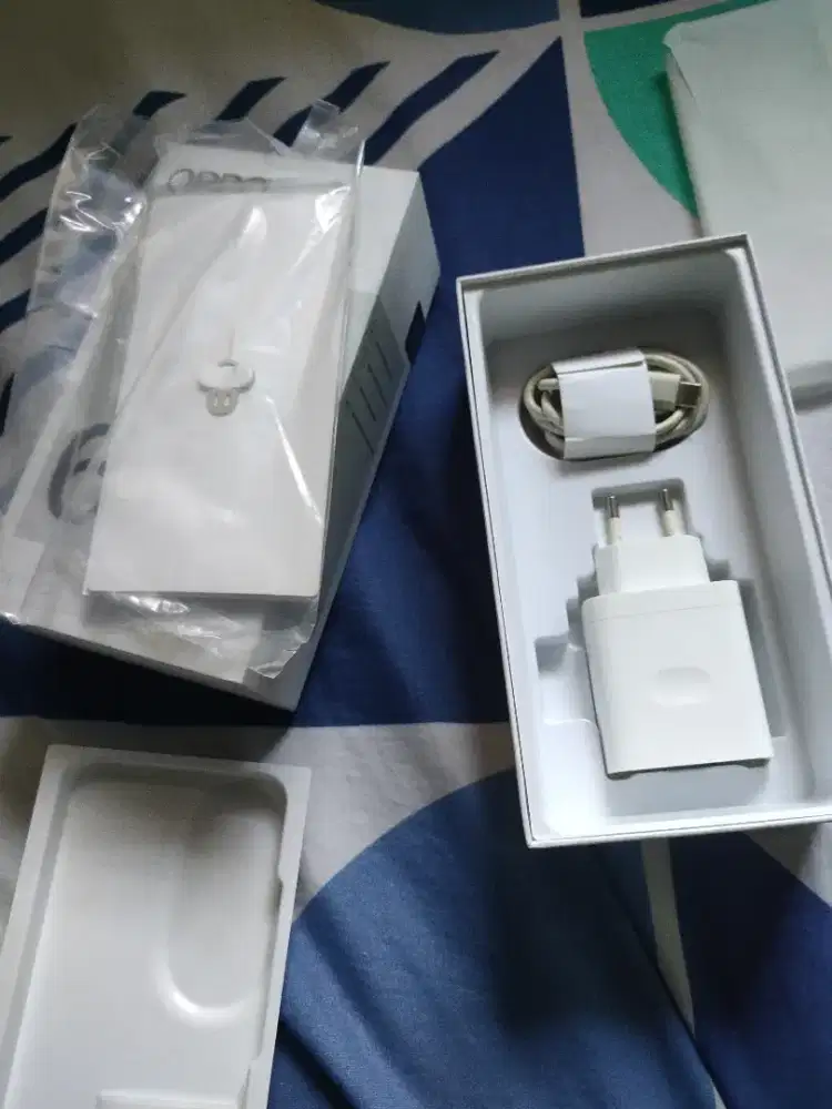 Dijual Oppo A60 ram 8 rom128