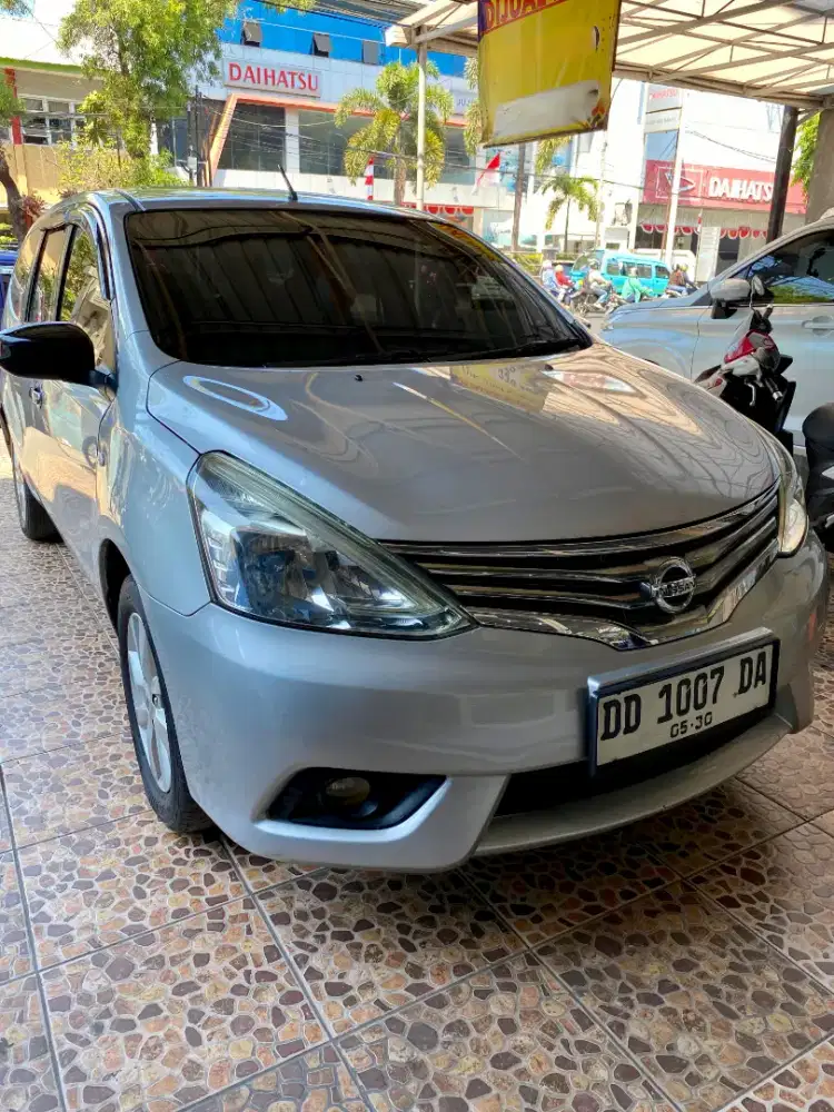 Nissan Grand Livina 1.5 matic 2013