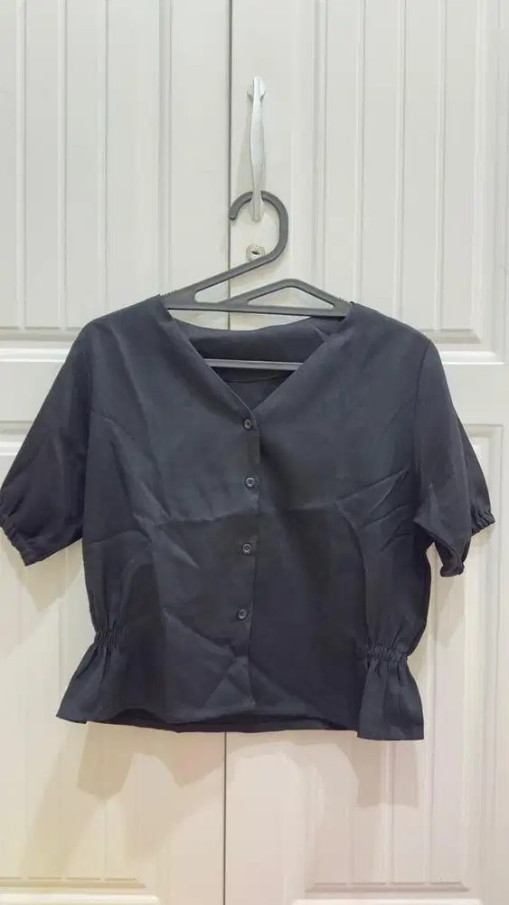 Blouse hitam / blouse putih
