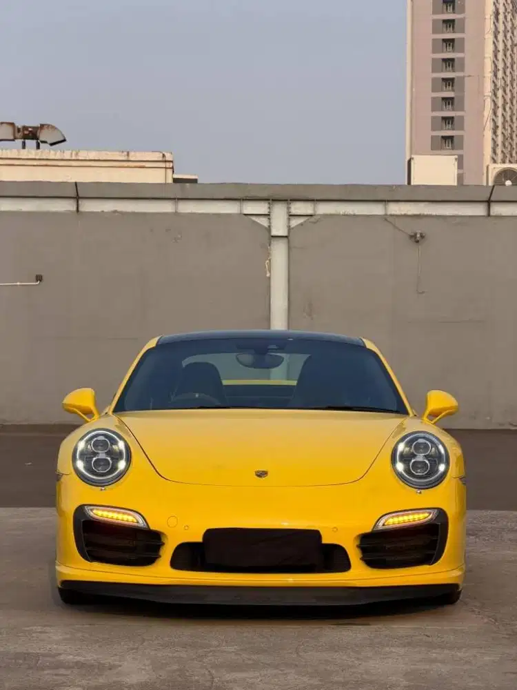 PORSCHE 911 CARRERA S COUPE 3.8L