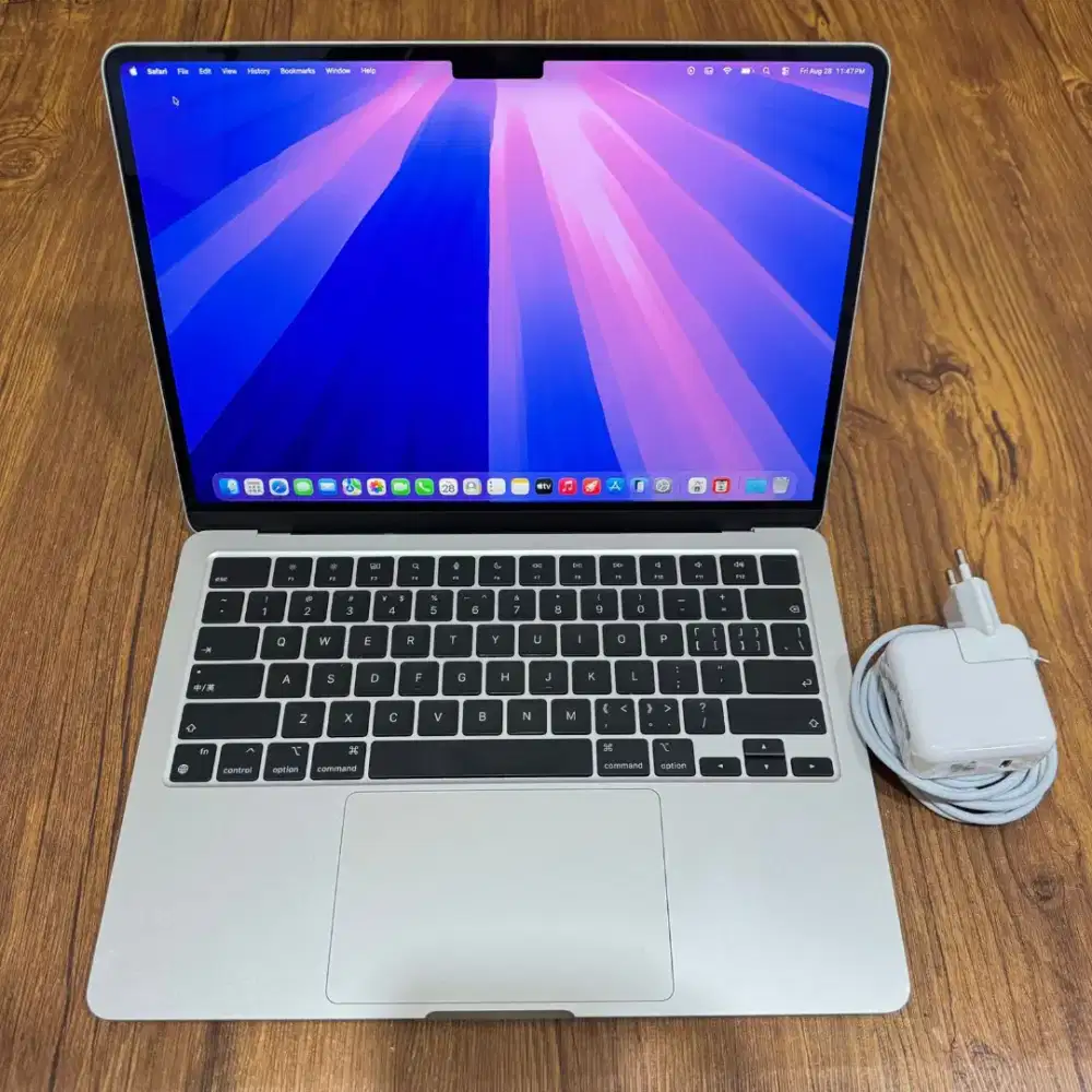 Macbook air m2 2022 13 inch ram 8gb ssd 256gb siap pakai bisa cod