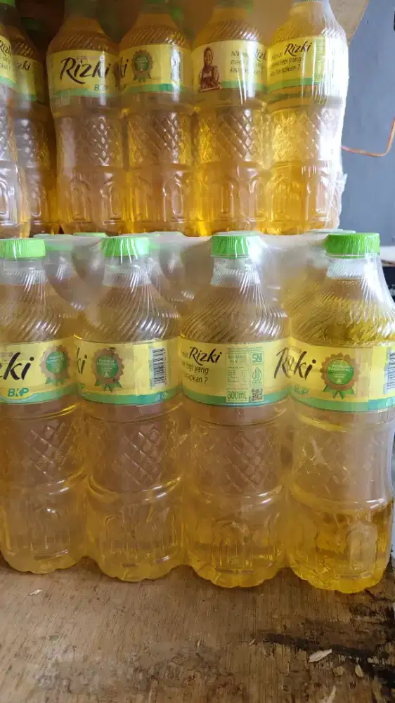 Minyak risky 800 ml isi 12