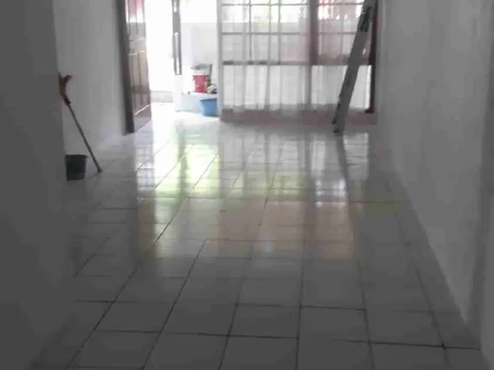 di kontrakan rumah taman kopo indah 2