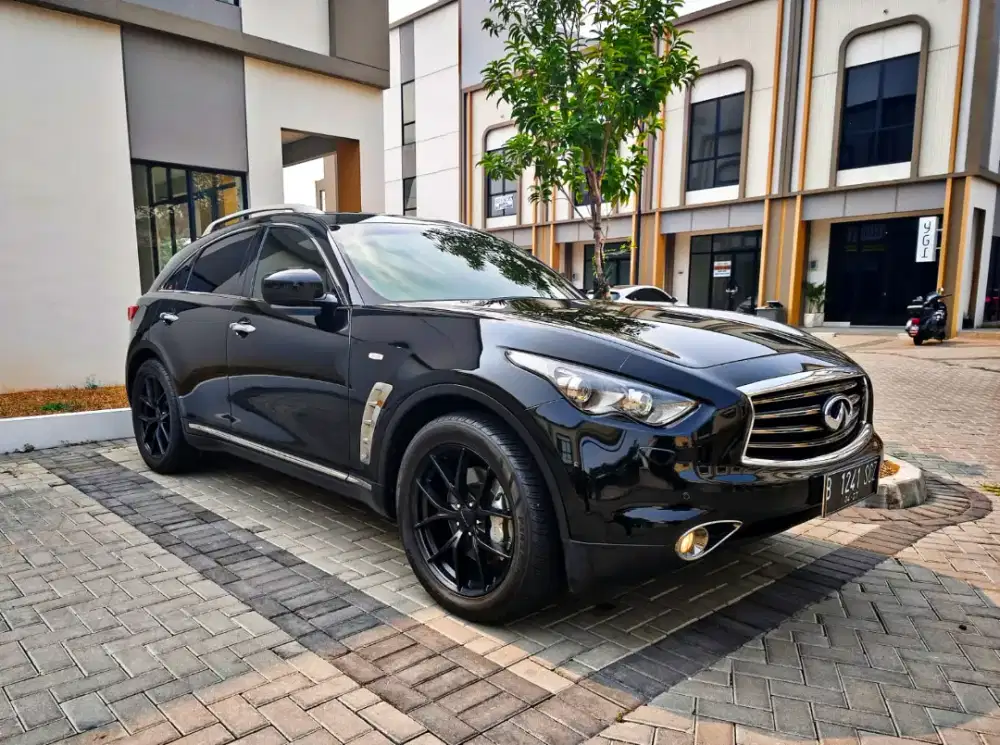 NISSAN INFINITY 2012 KM 20KM