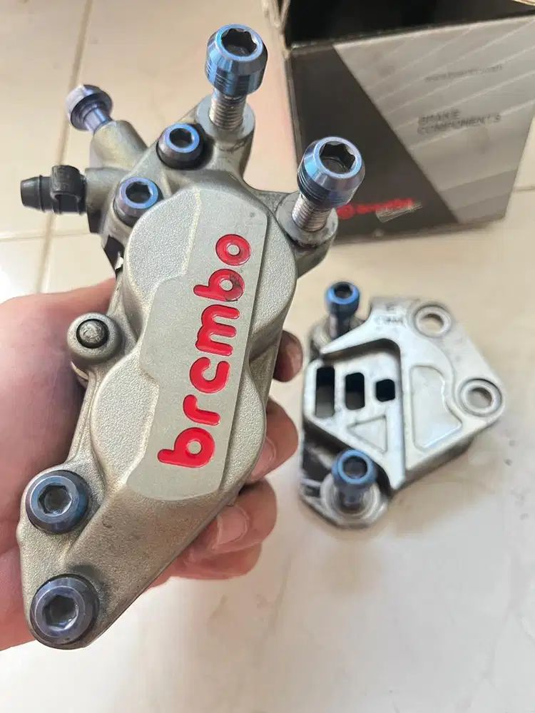 Brembo Fullset buat Yamaha Xmax Atas bawah
