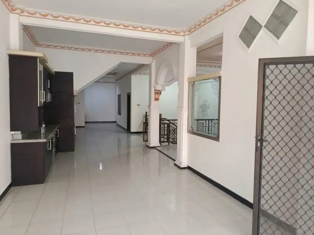 Ruko 3 lantai Waru Sidoarjo - RK091APD
