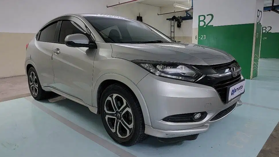 DP MURAH Honda HR-V 1.8 RS Bensin-AT 2015 Abu CUYPB