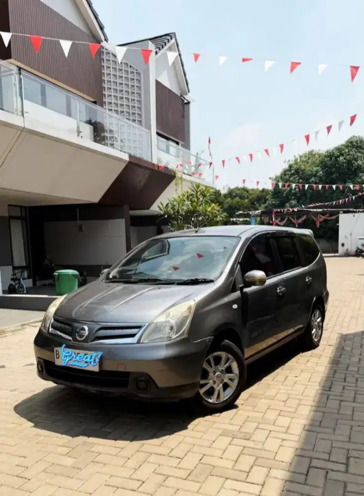 Nissan Grand Livina SV 2011 Matic