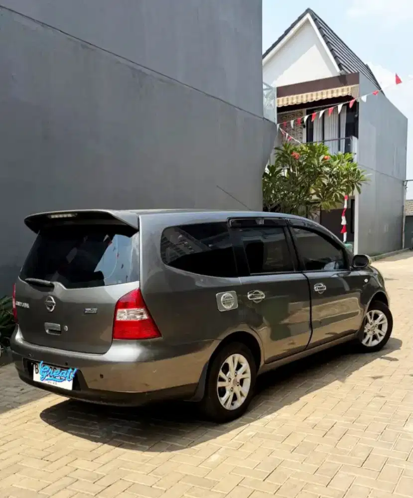 Nissan Grand Livina SV 2011 Matic