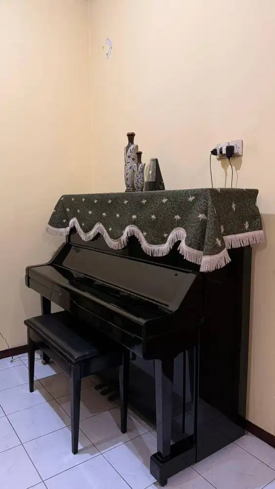 JUAL PIANO YAMAHA UX UPRIGHT