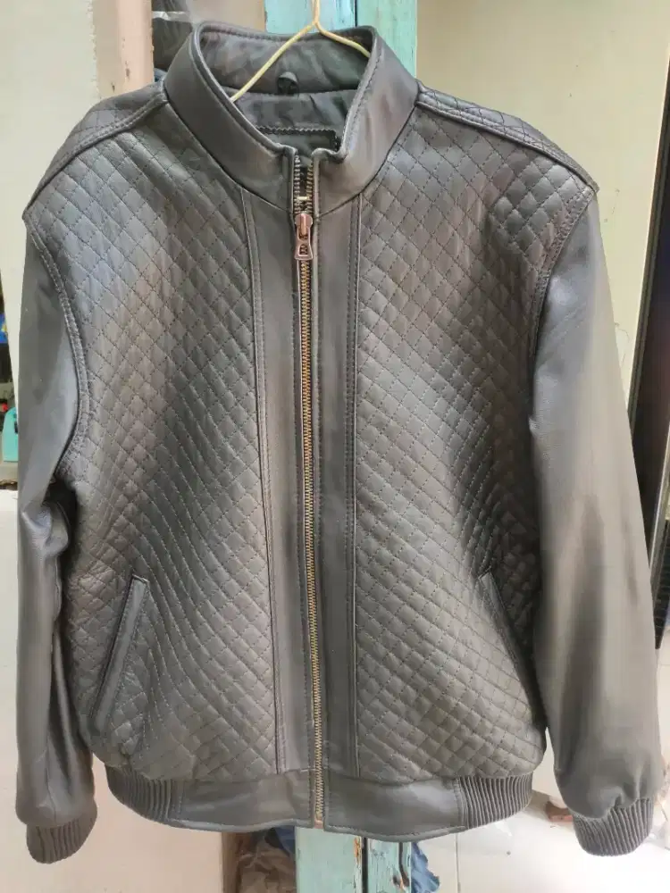 Jaket kulit sapi asli