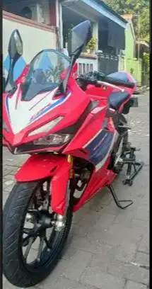 Honda CBR 150R 2023
