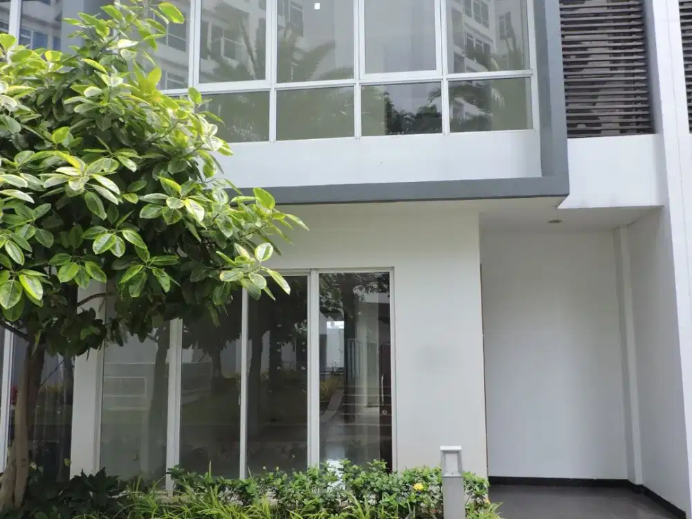 Town House Puri Mansion Furnish 2.5 Lantai Jakarta