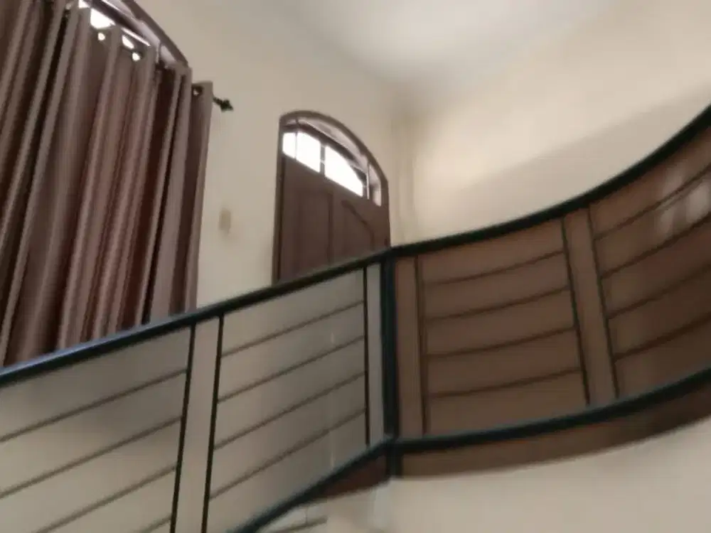 DIJUAL RUKO 3,5 LANTAI – KOMPLEK RAZAK MAS, SEKIP