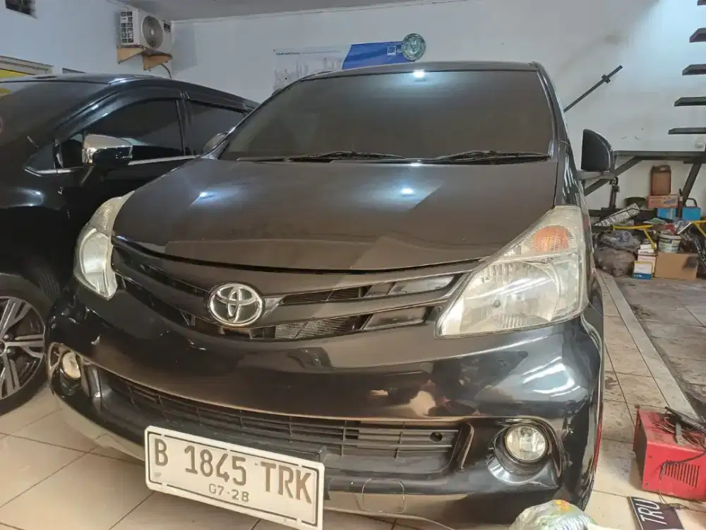Avanza e 1.3 metic 2013 hitam