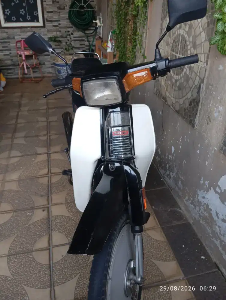 Suzuki Bravo rc 100