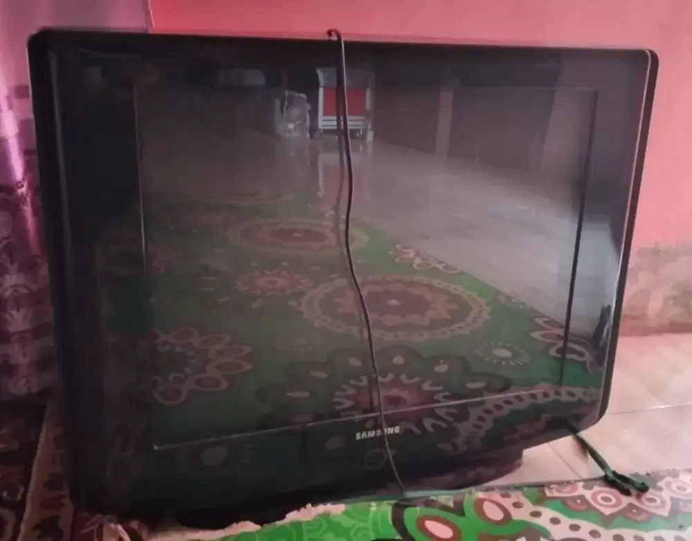 Jual Tv Samsung tabung dan satu lagi tv 14