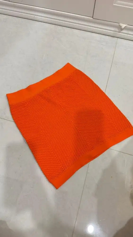 Rok pendek / bawahan pendek