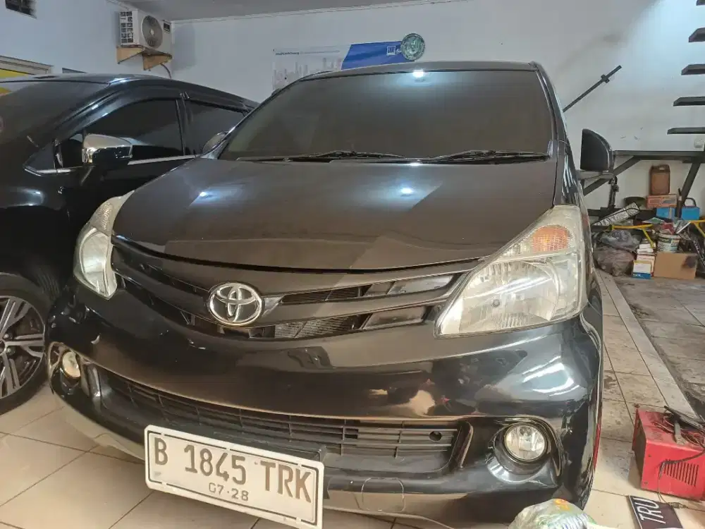 Avanza e 1.3 metic 2013 hitam