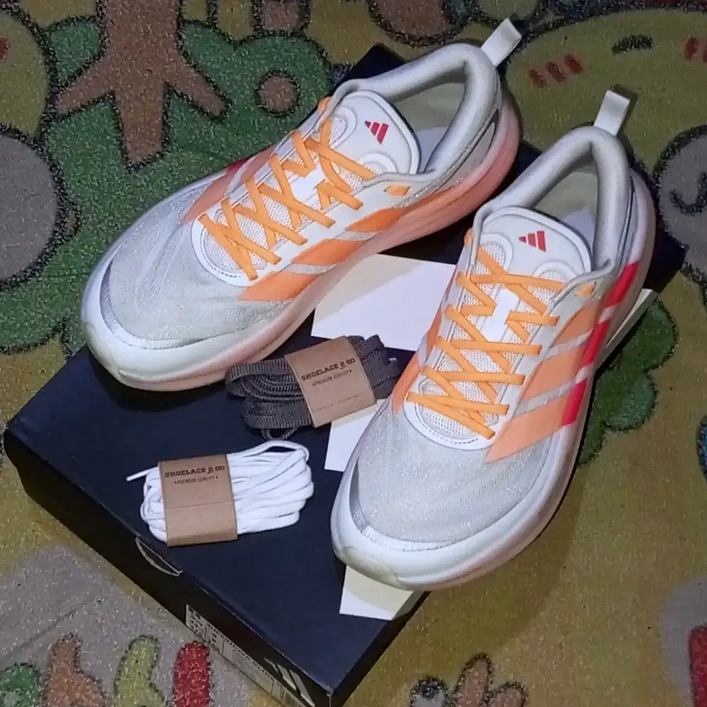Adidas Running Supernova Glide Mens White orange Kondisi mulus terawat