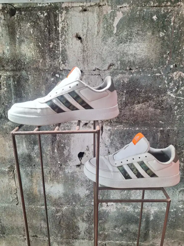 Sepatu Adidas como