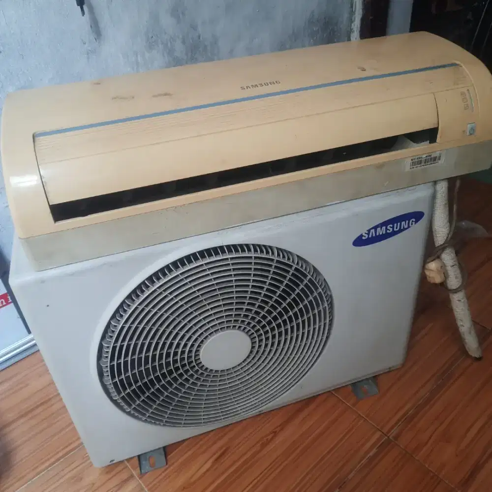 AC Samsung 1/2PK Original 390W Layak Pakai