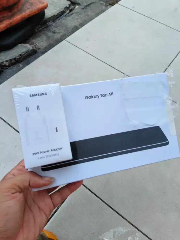 Samsung tab a11 8/128 LTE new masih segel bisa pake kartu