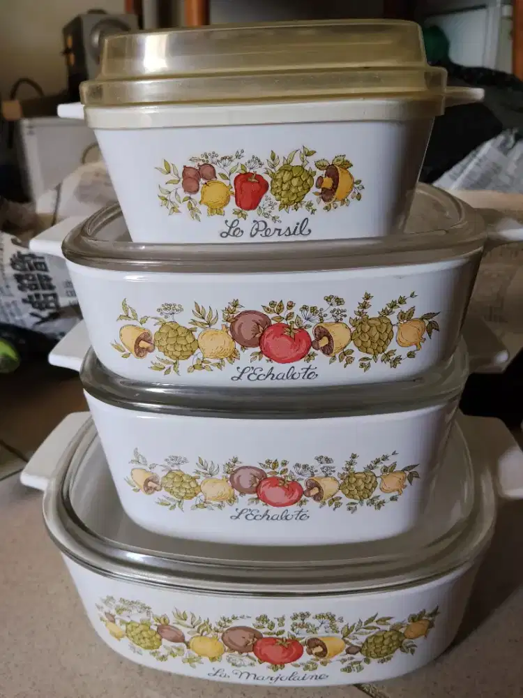 Jual pyrex USA susun 4 plus 1 vintage