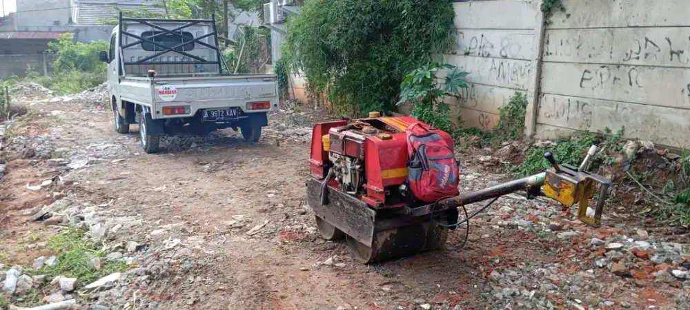 Stemper kuda pemadatan baby roller genset 5000watt