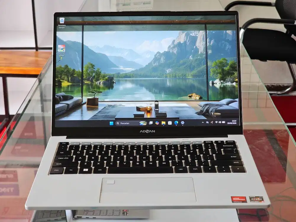 ADVAN Workplus AMD Ryzen 5 6600H Ram 16 GB SSD 512 GB AMD Radeon