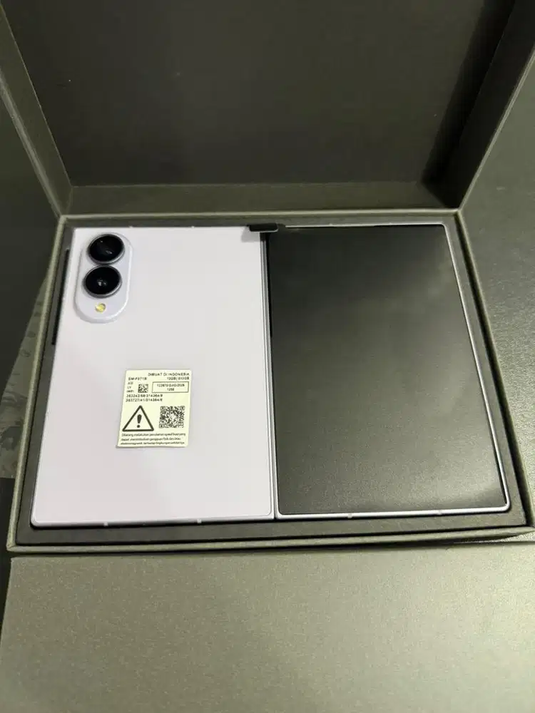 SAMSUNG Z FOLD 8 12/512 GB SEIN BARU