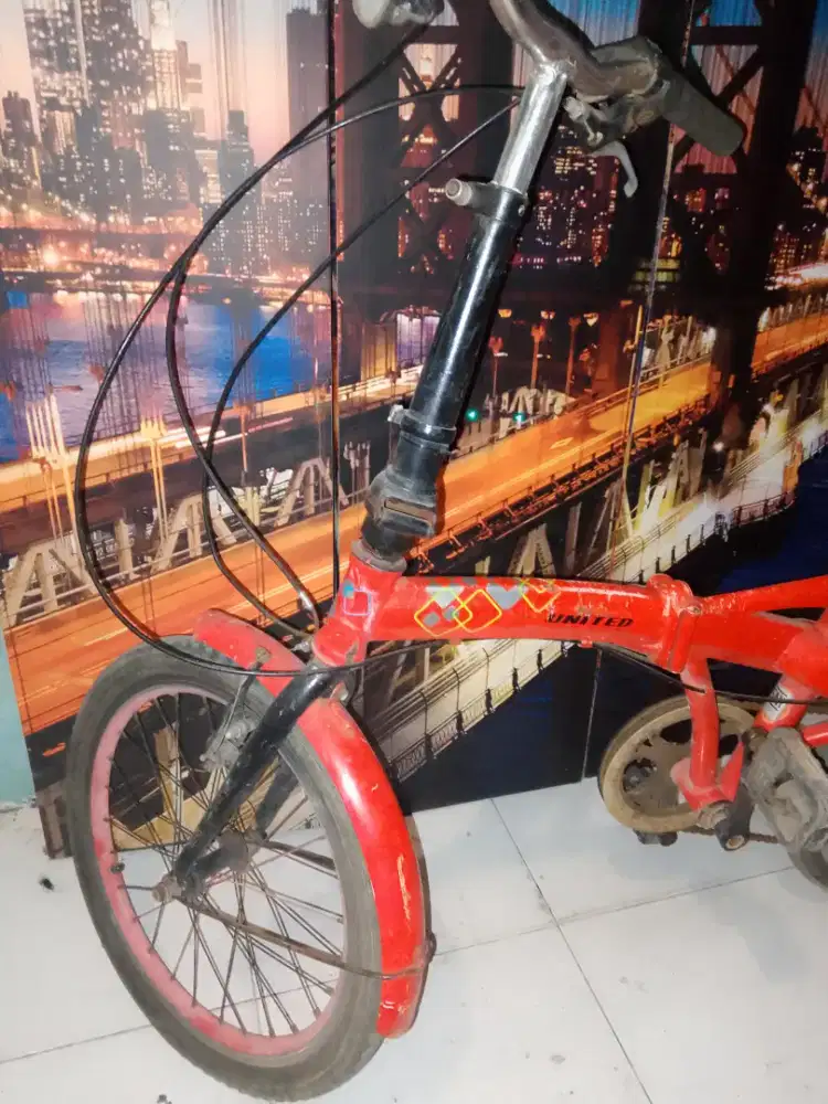 sepeda lipat united pelk aloy