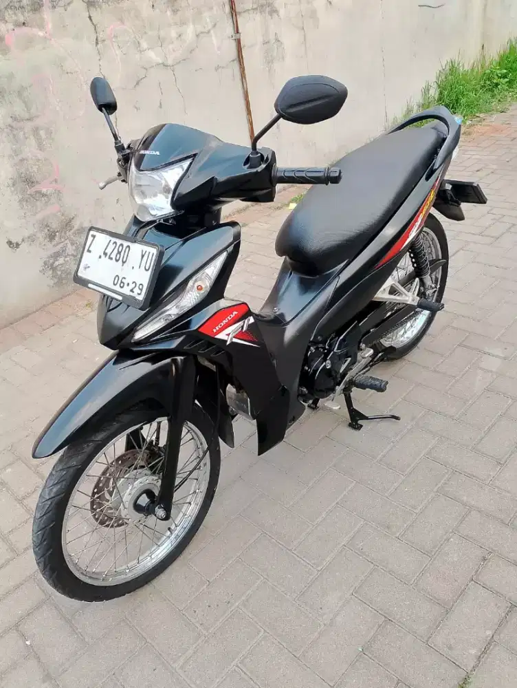 Revo ,tahun 2024 mulus