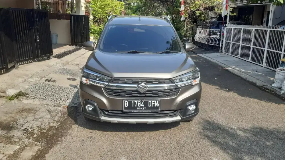 Suzuki XL7 Type Beta 1.5 A/T 2022 Abu-abu Metalik