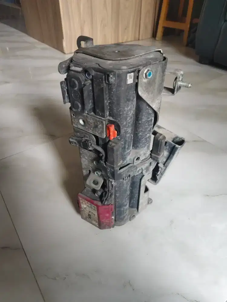 Kapasitor Ellop dan DCDC Masda 6