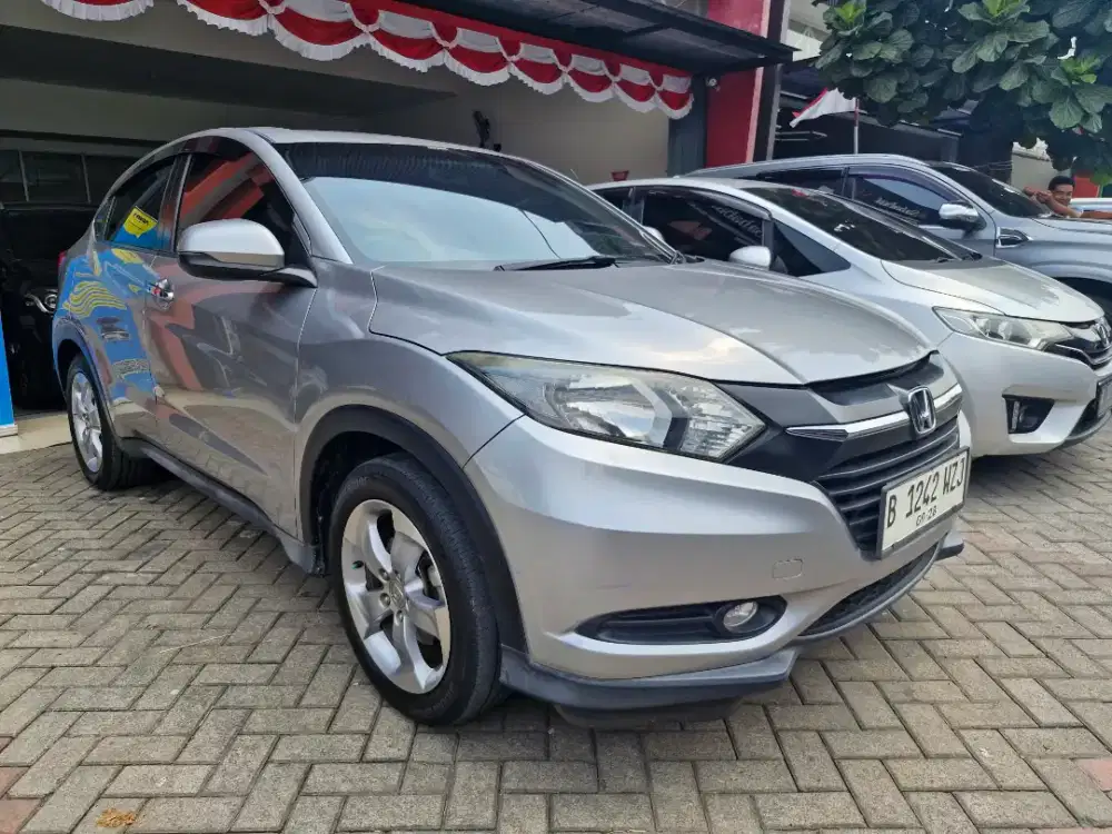 Honda Hrv E 1.5 Automatic 2018 Bensin Silver Metalik