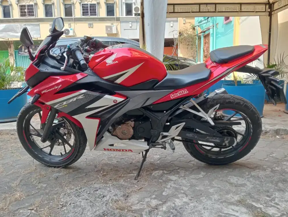 Dijual Cash Honda CBR 150 R Tahun 2016