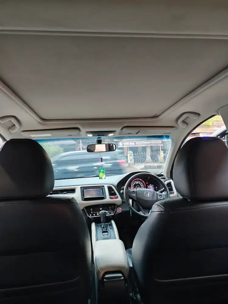 TERIMA SERVICE / PEMASANGAN SUNROOF