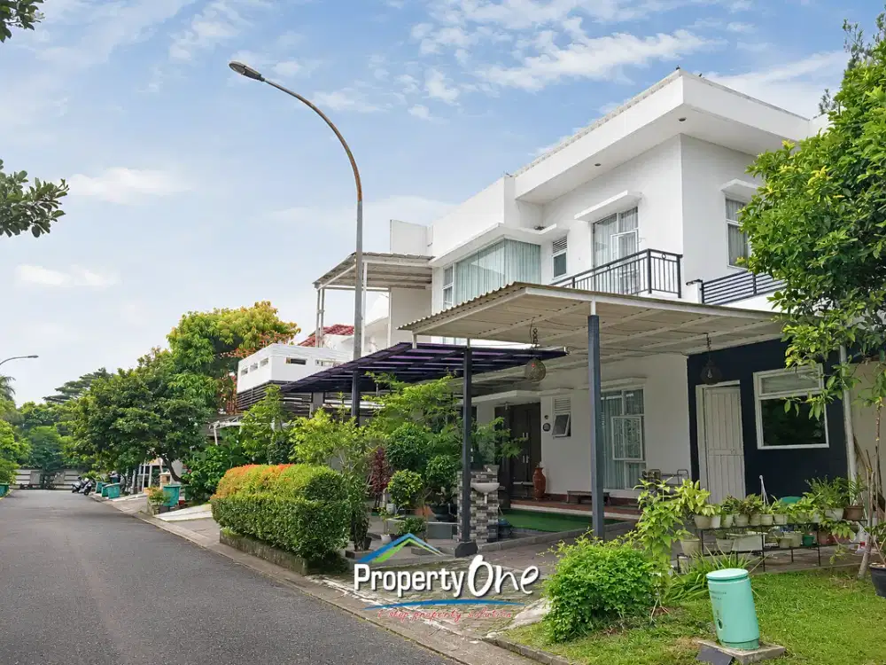 Jual Rumah Mewah 2 Lantai di Versailles, Halaman Super Luas, Dekat Pasmod, KRL Rawa Buntu,Tol BSD, Eka Hospital & Lokasi Strategis Lainnya