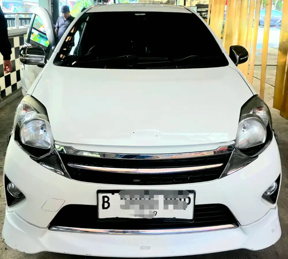 AGYA G TRD 1.0 M/T 2014