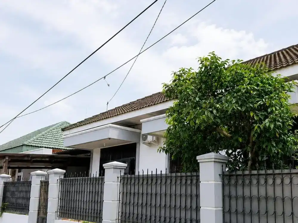 Dijual Rumah Cantik Komplek Kedamaian Permai Residen Abdul Rozak Palembang
