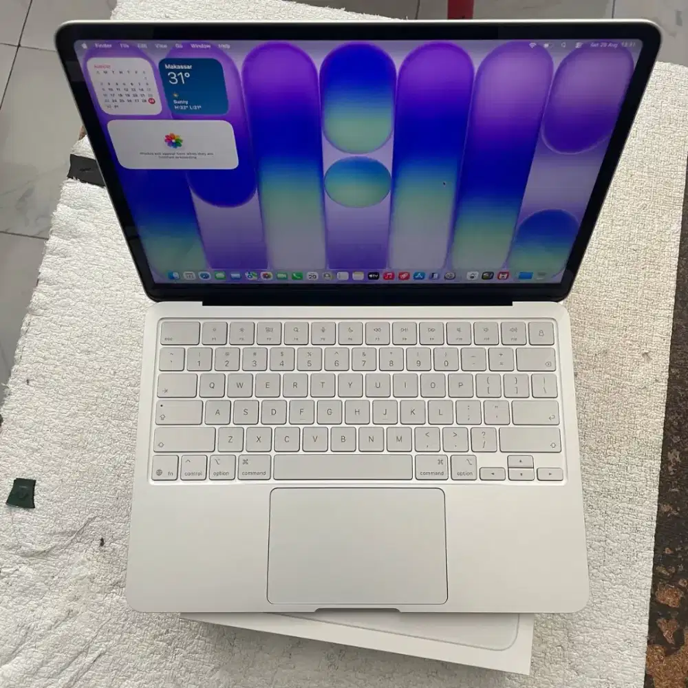 MacBook Neo 13-inch Warna Silver 8/256GB