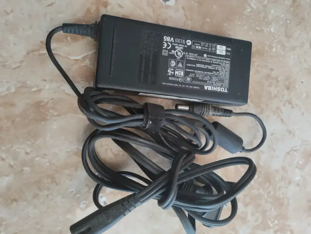 Charher laptop toshiba