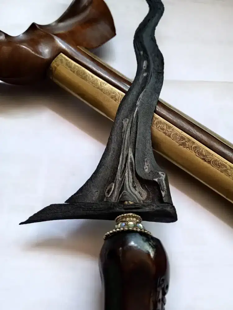 Keris sepuh kidang mas tangguh majapahit warangka iras
