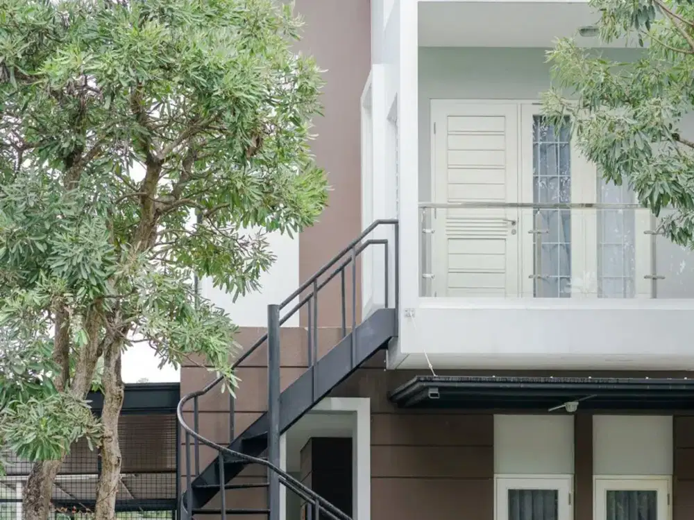 Rumah Dekat Kampus Jogja, Rumah Jogja, Carport 2 Mobil