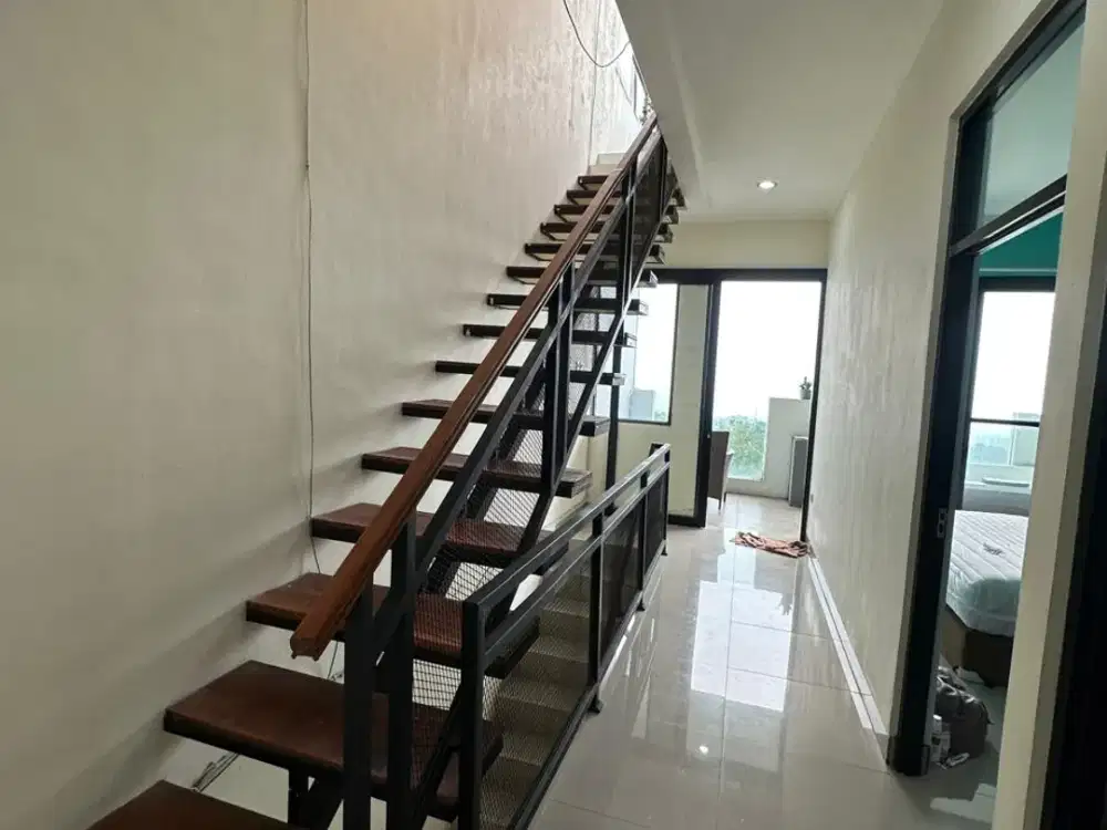 Rumah Villa Cantik Furnish di Setiabudhi Resort