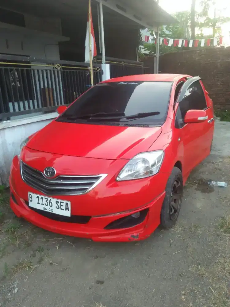 Toyota Vios Limo 2010 Merah Pemakaian Pribadi