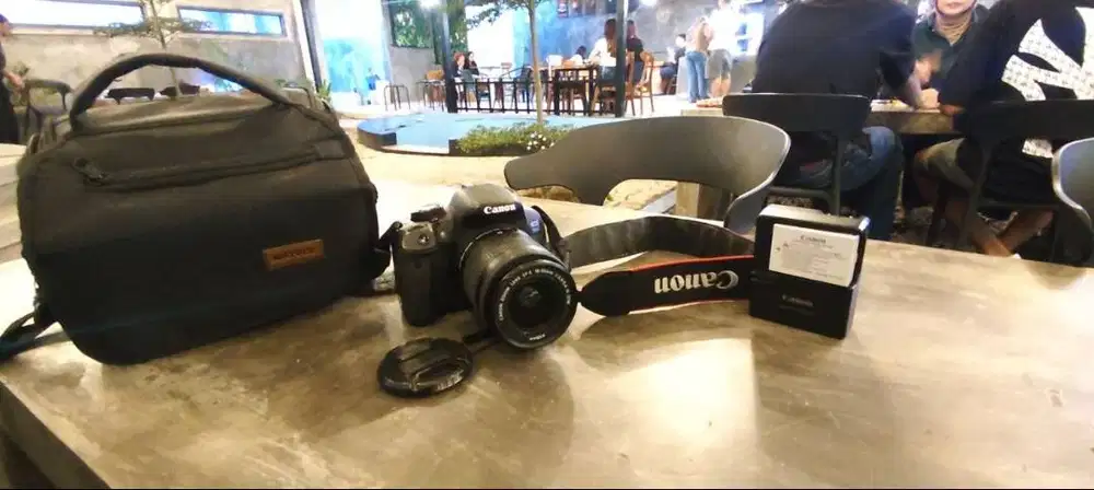 Camera Canon EOS 700D (pemakaian pribadi dan Jarang untuk foto usaha)