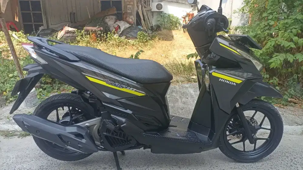 Honda Vario 125 LED CBS ISS tahun 2017.